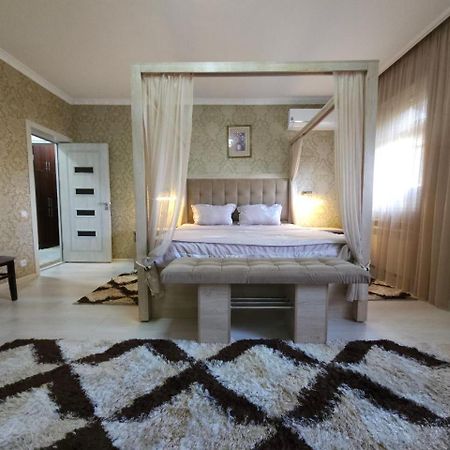 Hi-Tech Apartment In City Center Ташкент Екстериор снимка