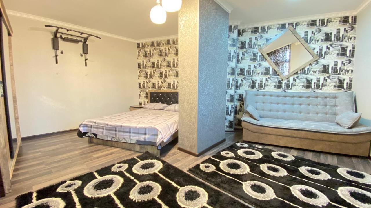 Hi-Tech Apartment In City Center Ташкент Екстериор снимка