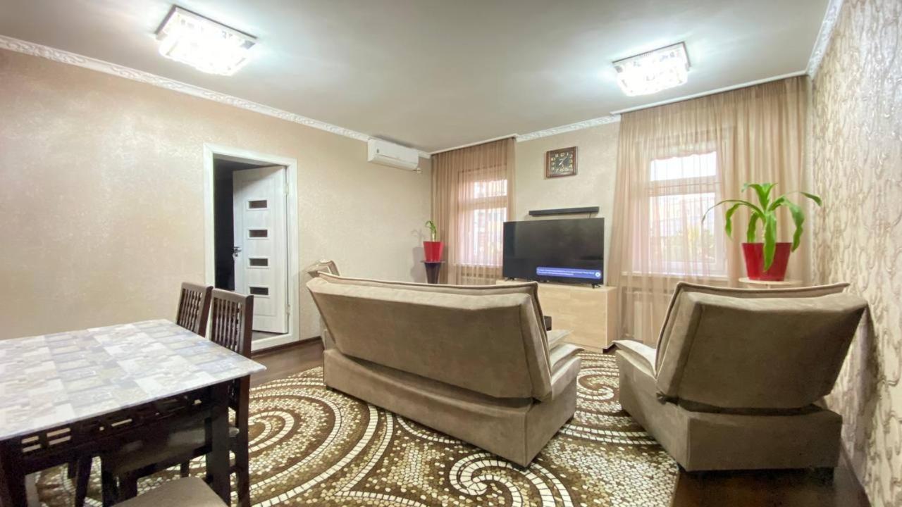 Hi-Tech Apartment In City Center Ташкент Екстериор снимка
