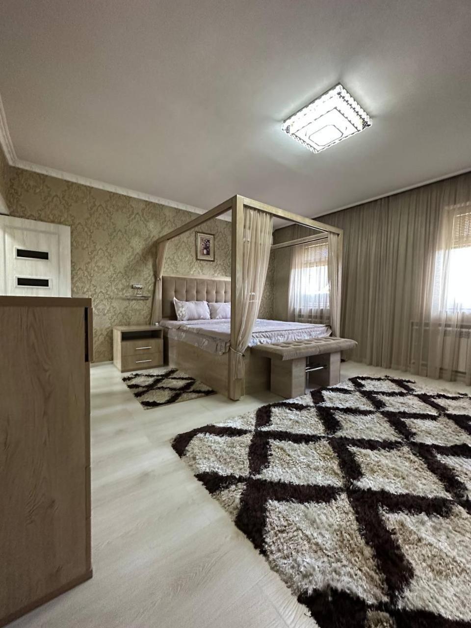 Hi-Tech Apartment In City Center Ташкент Екстериор снимка
